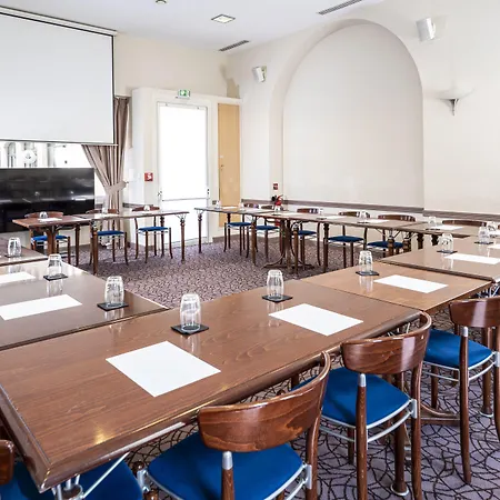 Отель Excelsior