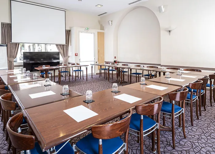 Готель Excelsior