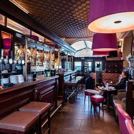 Hotel Excelsior