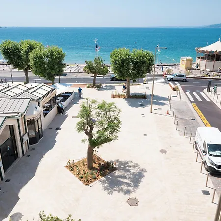 Excelsior Hotel 4*