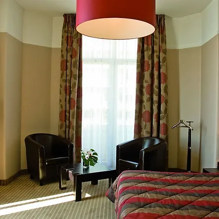 Hotel Excelsior Saint-Raphaël