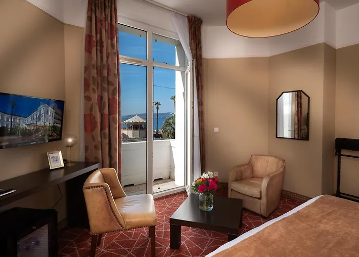 艾克塞西尔酒店 Saint-Raphaël