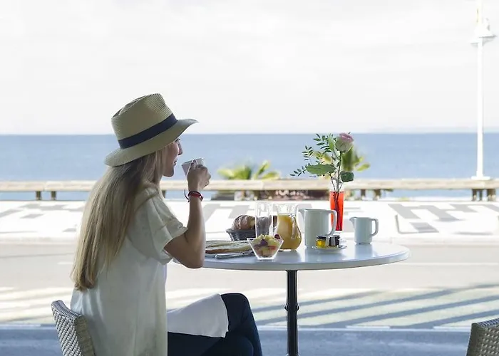 Otel Excelsior Saint-Raphaël