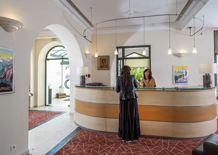 Otel Excelsior Saint-Raphaël