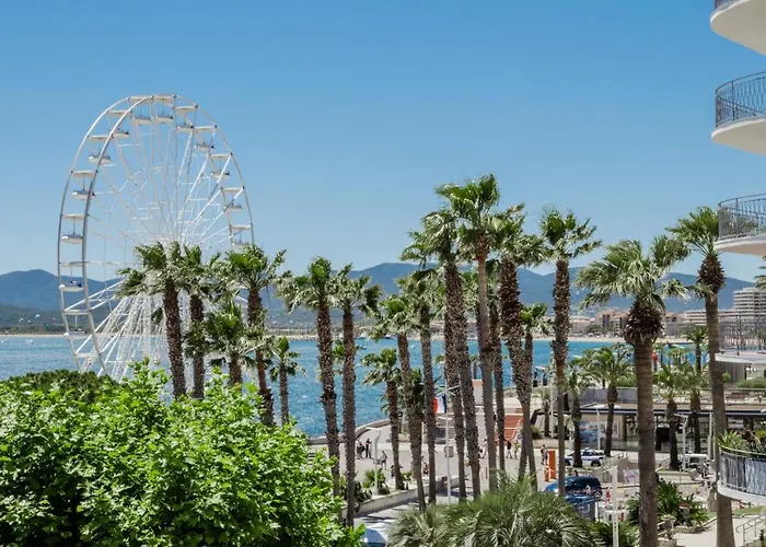 酒店 艾克塞西尔酒店 4*