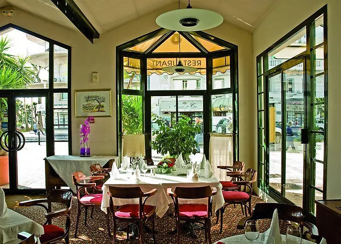 Excelsior Готель